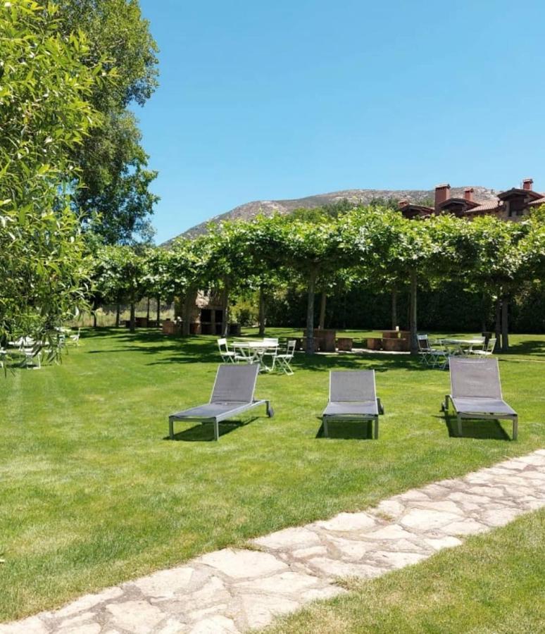 Hotel Ribera Del Corneja Navacepedilla de Corneja Ngoại thất bức ảnh